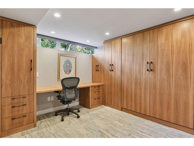 Building Photo - 3933 Zenith Ave S