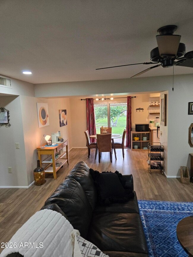 Building Photo - 11029 W CARON Dr