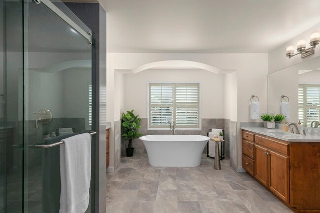 Building Photo - 35908 SE Sandalee Ct