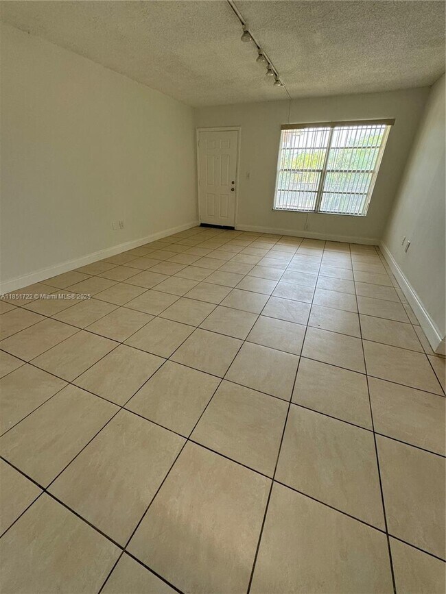 Building Photo - 271 NW 177th St