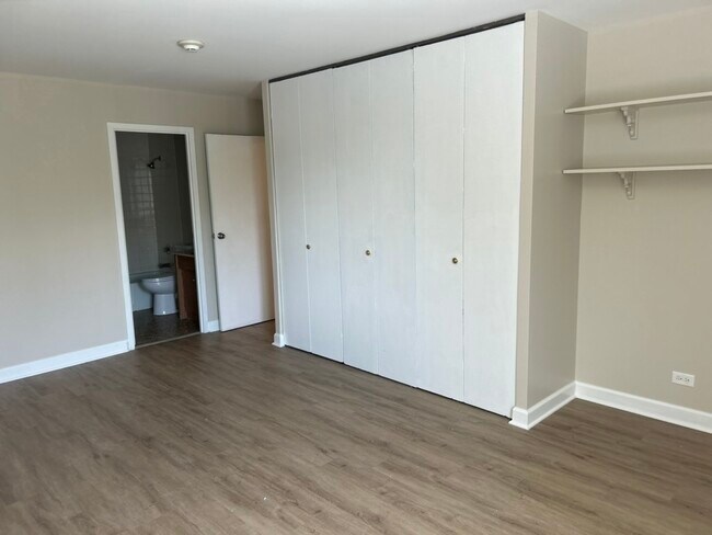 Building Photo - 425 Walnut Creek Rd