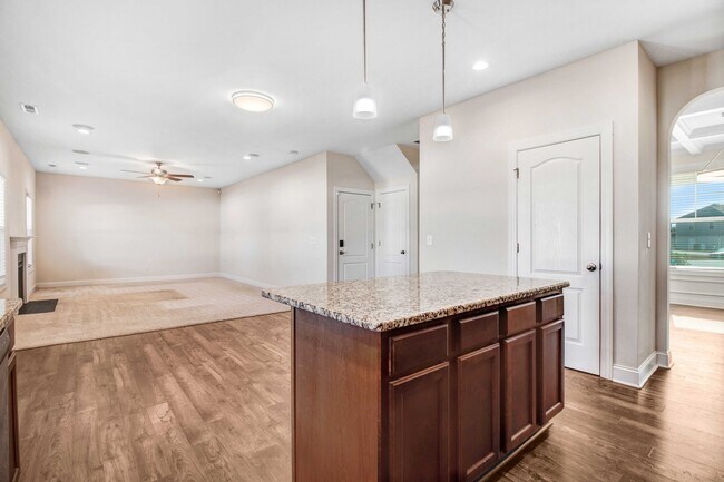 Building Photo - 111 Bollienger Dr