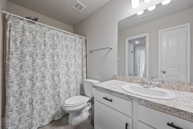 Building Photo - 2849 Golf Crest Dr