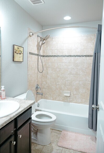 Building Photo - 9169 Pennycress Dr