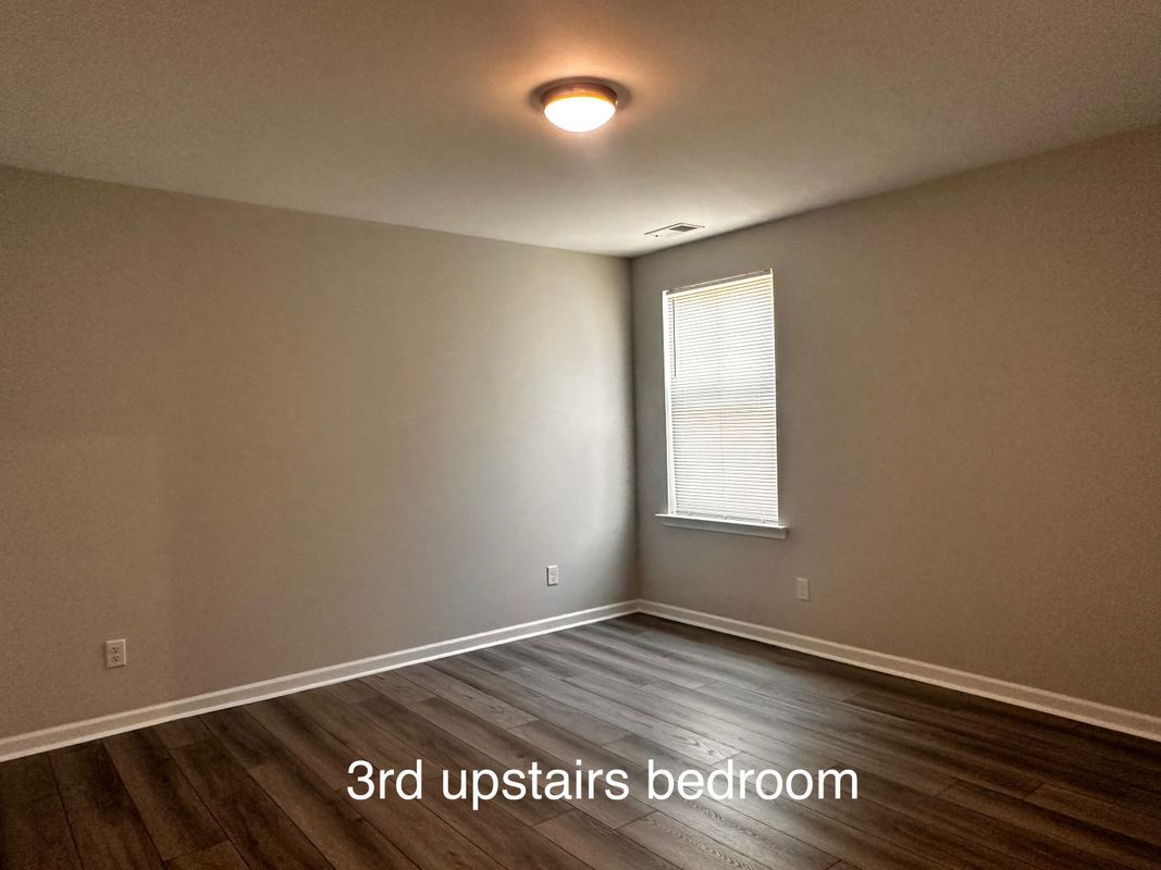 Building Photo - 542 Sessile Oak Dr