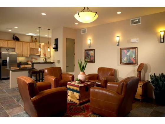 Building Photo - Alameda Compound - Luxury 1 bedroom w/new ...