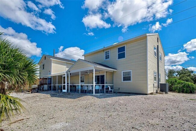 Building Photo - 4416 Englewood Rd