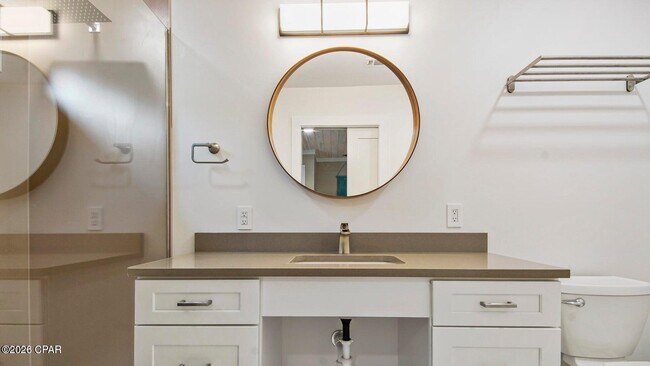 Building Photo - 307 Dolphin Dr