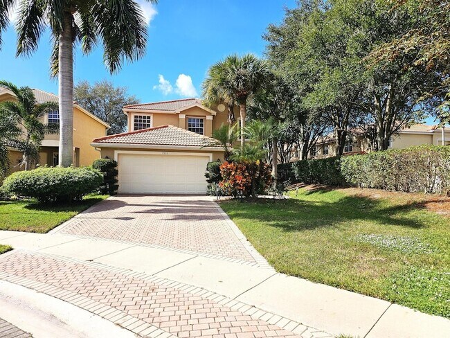 Primary Photo - 7533 Topiary Ave