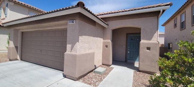 Building Photo - KEEP AN EYE ON THIS! WILL NOT LAST LONG!