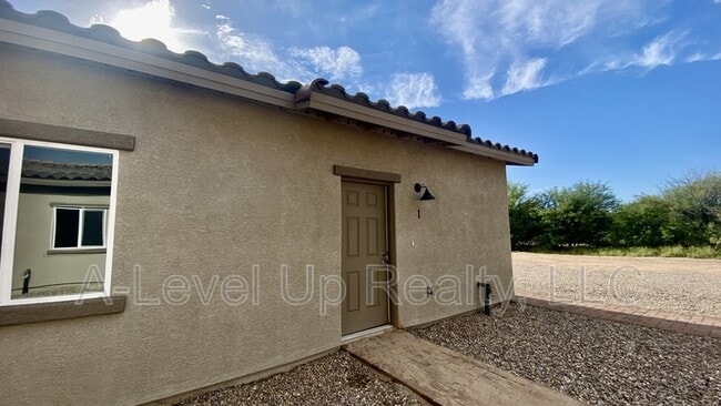 Building Photo - 1506 E 28th St