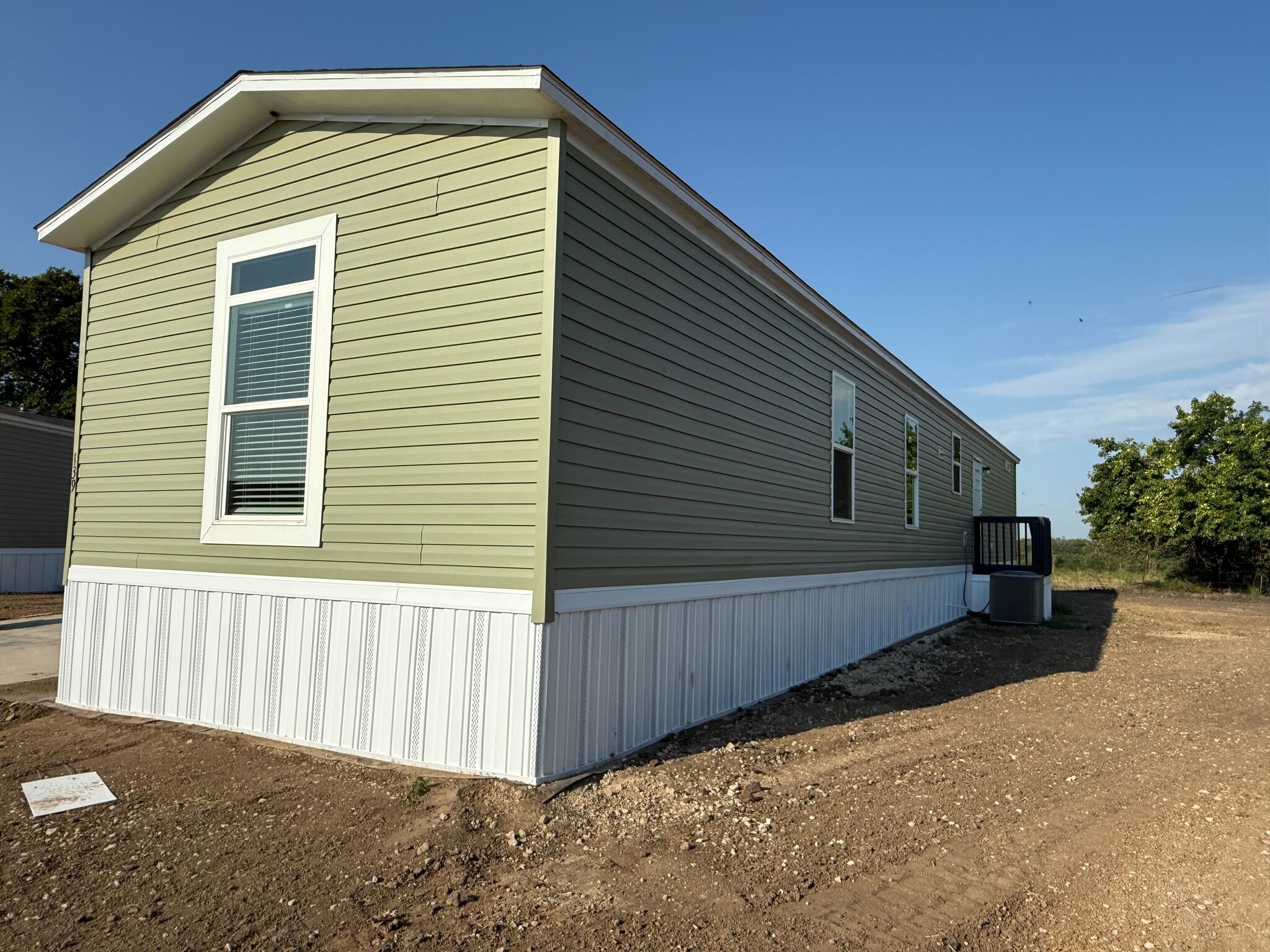 Building Photo - 139 Ponderosa Way