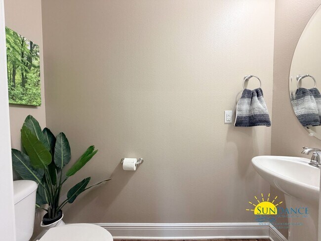 Building Photo - Spacious 4BR Home in Treasure Isle Estates in Navarre!