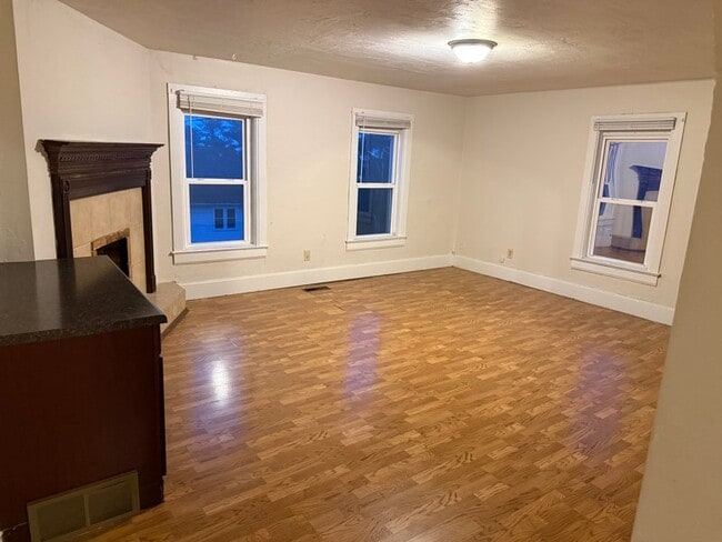 Building Photo - 8253 Cth W