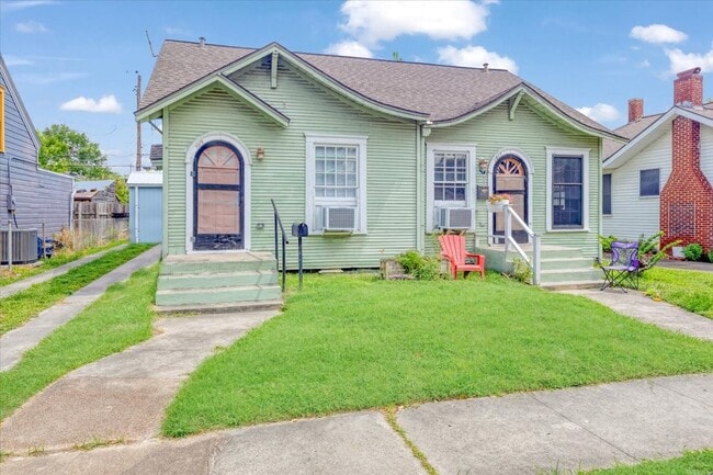 Primary Photo - 1019 Key St