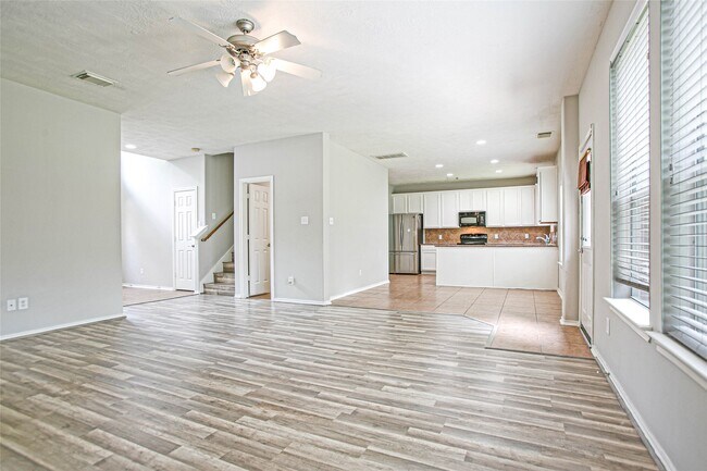 Building Photo - 43 W Spindle Tree Cir
