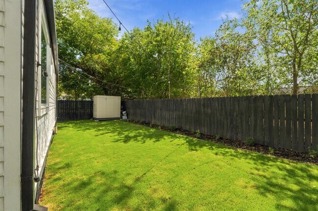 Building Photo - 5307 Prock Ln