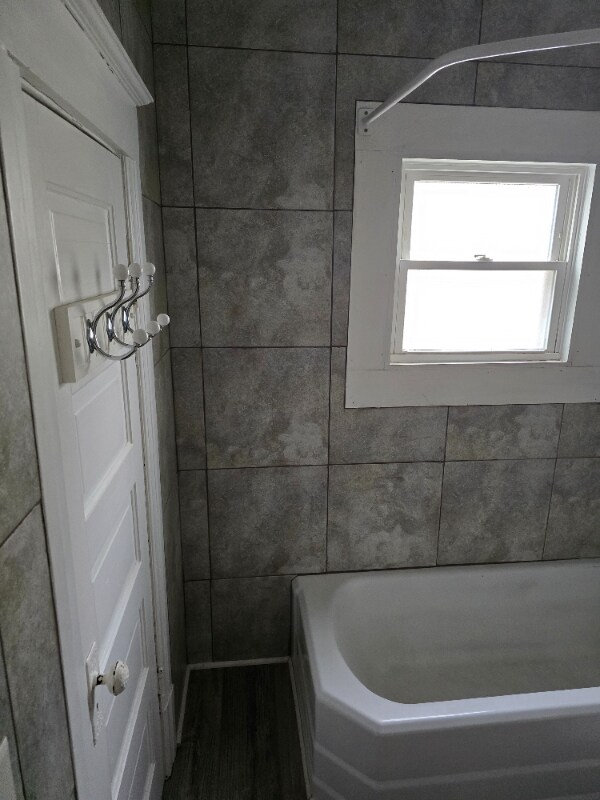 Building Photo - 539 W Canedy St