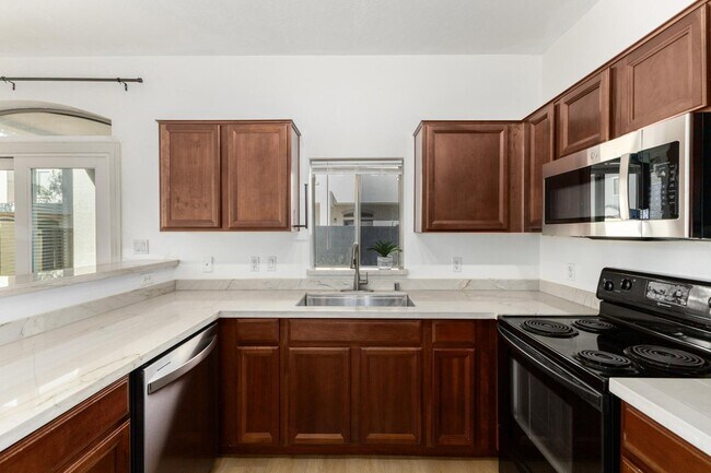 Building Photo - 2150 E Bell Rd