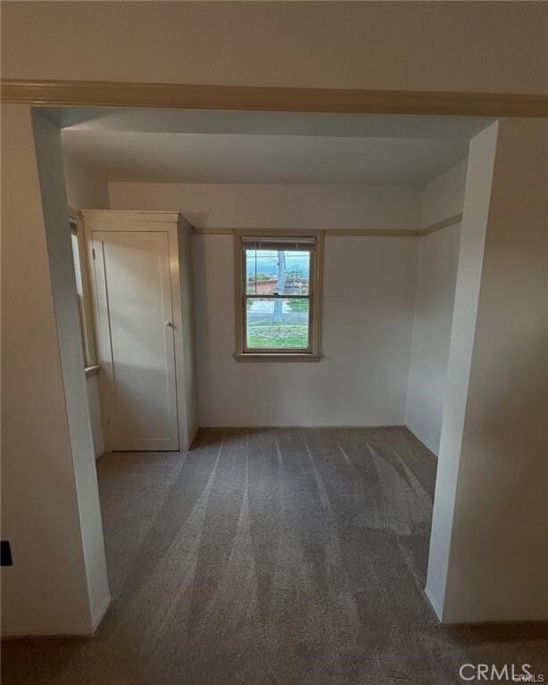 Building Photo - 1457 N Kenmore Ave