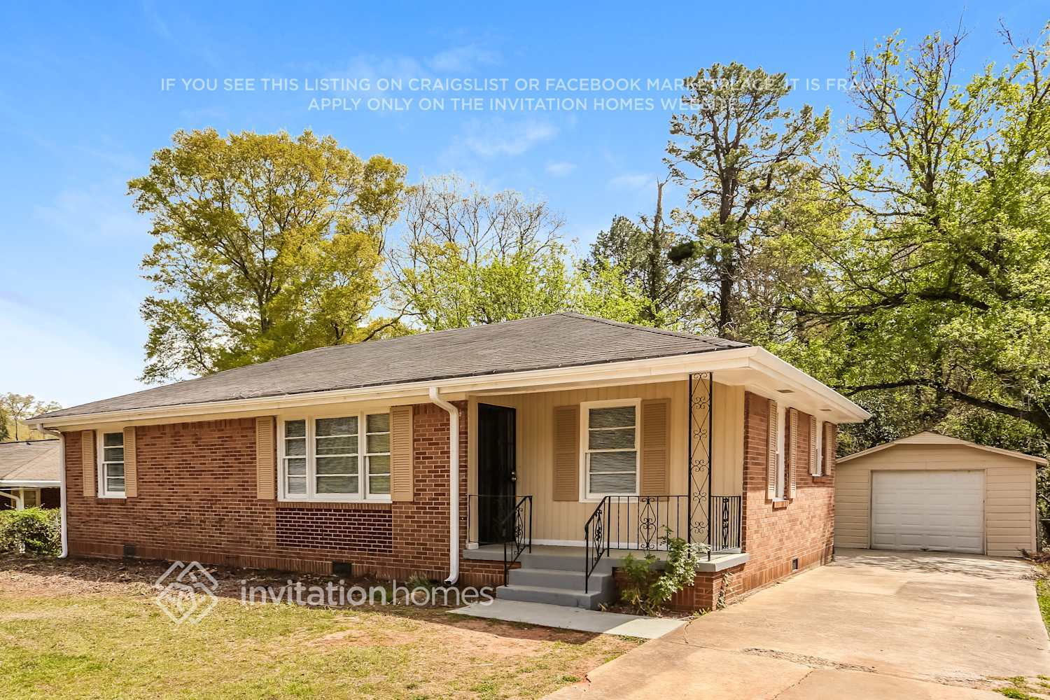 Building Photo - 2121 Cherry Ln