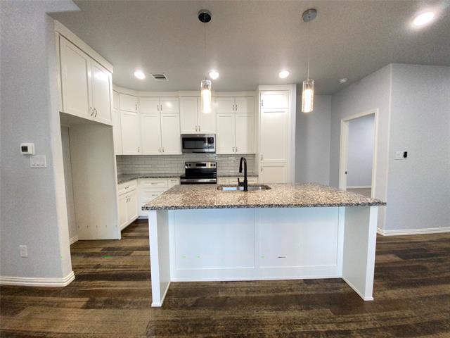 Building Photo - 5408 Fernander Dr