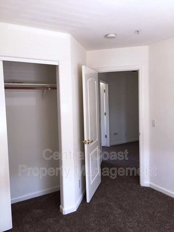 Building Photo - 19227 Sunridge Pl