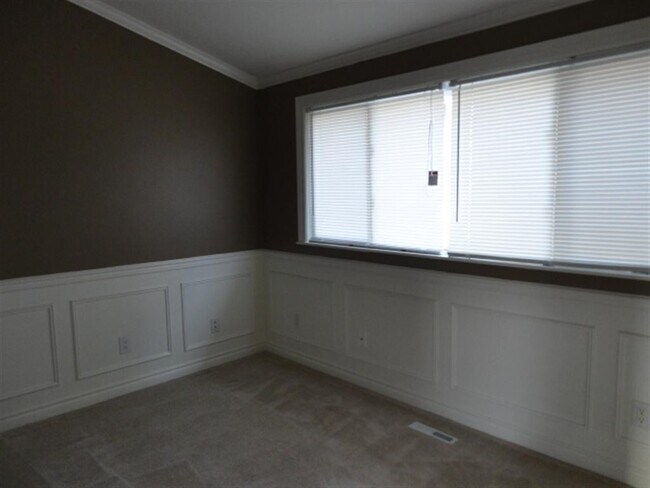 Building Photo - Charming Everett Rambler — 3 Bedrooms + Bonus Room