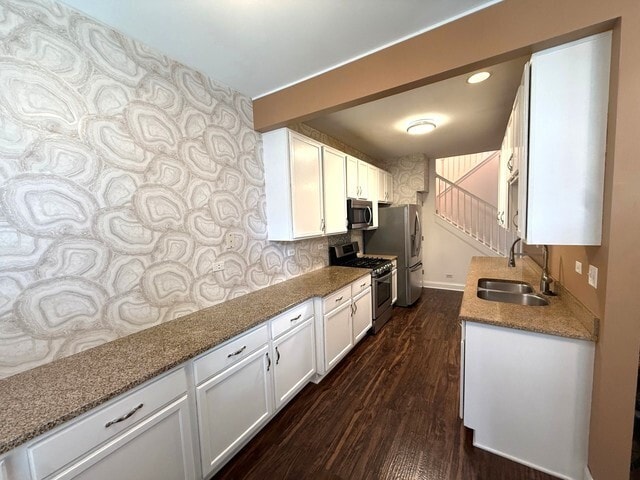 Building Photo - 2298 Reflections Dr