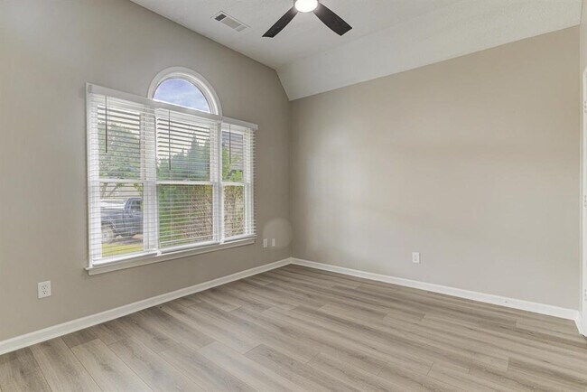 Building Photo - 8952 Vorlich Cove