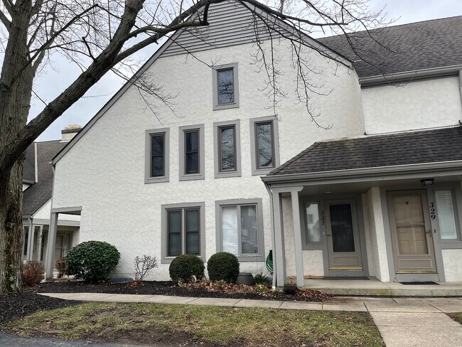 Primary Photo - 331 St Andrews Dr