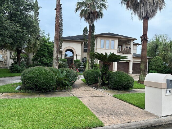 Building Photo - 1731 Parklake Village Dr