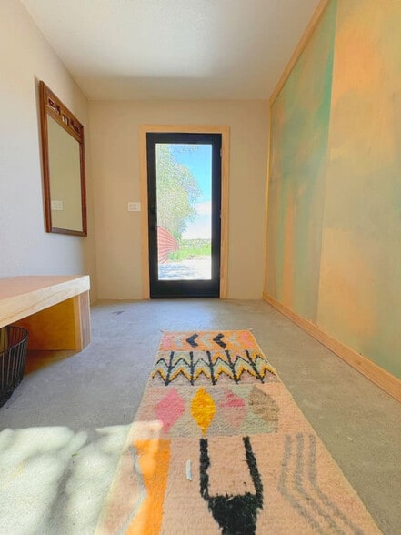 Building Photo - 2861 Agua Fria St