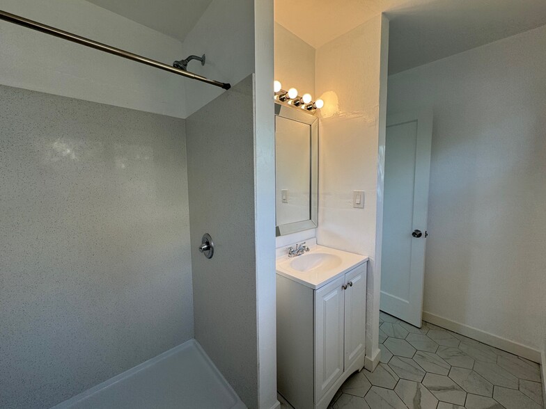 Building Photo - 2082 167th Ave