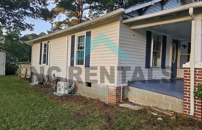 Building Photo - 207 E Edgecombe St