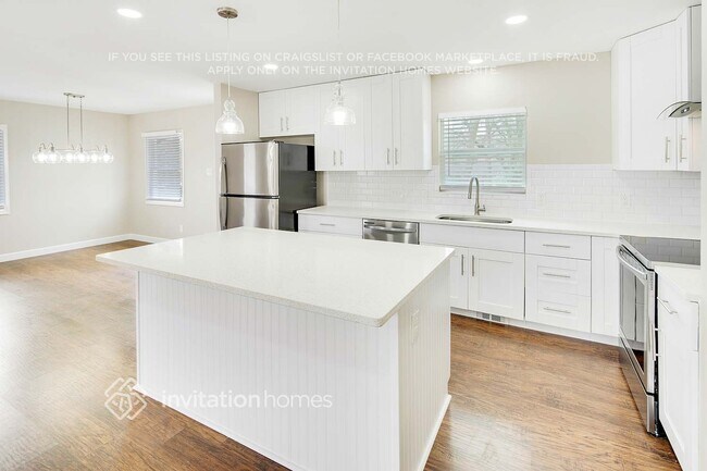 Building Photo - 4240 Winedale Ln