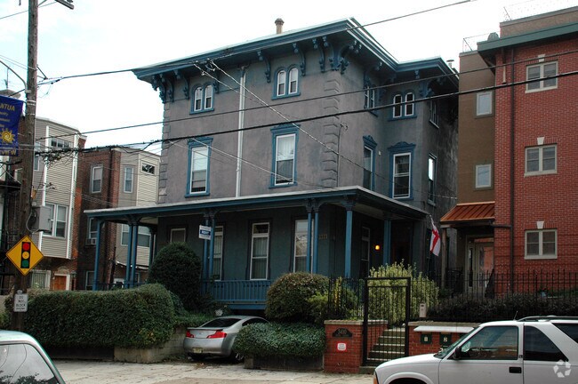 Building Photo - 3406-3408 Spring Garden St