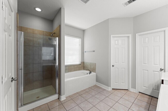 Building Photo - 3618 Bluebonnet Trace Dr