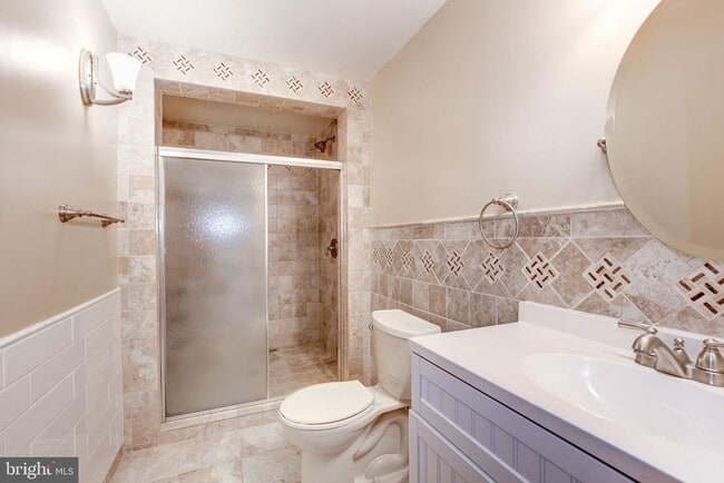 Building Photo - 151 Brynwood St