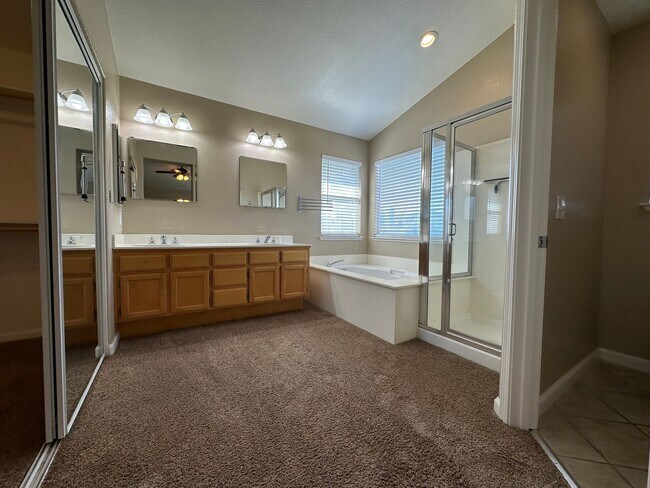 Building Photo - Beautiful Remodeled 4 Bedroom, 3 Bath Home