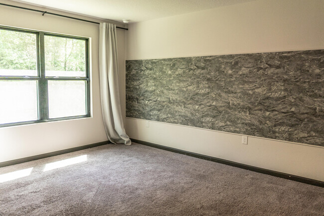 Building Photo - 3476 Sparco Dr