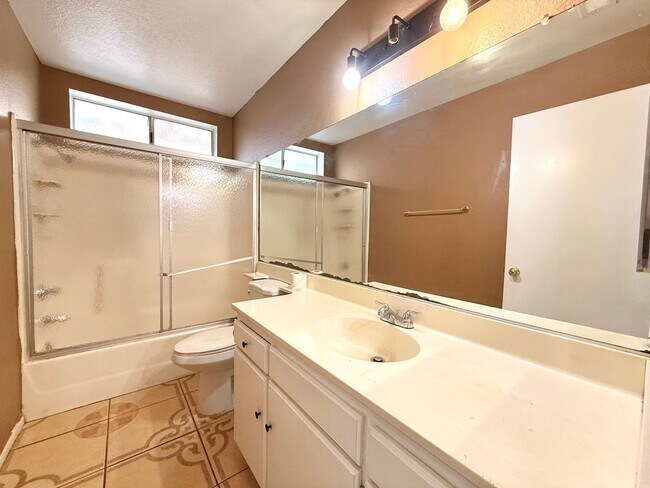 Building Photo - 3 Bedroom, 2 Bath Home in Moreno Valley for $2,895.00