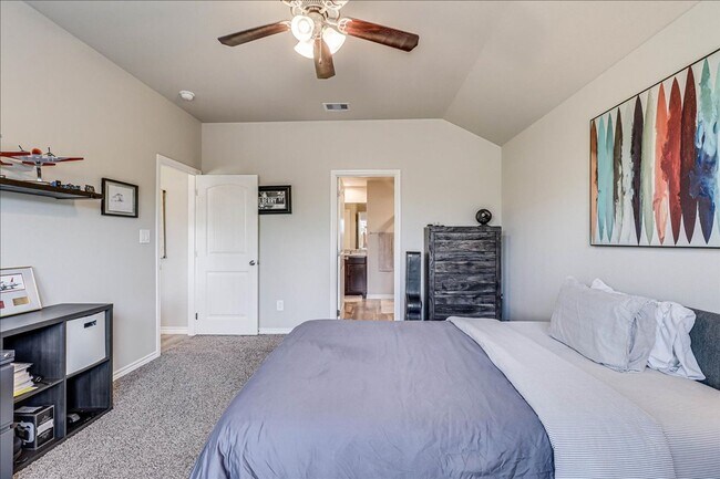 Building Photo - 7213 Adler Dr