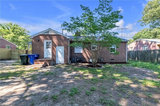 Building Photo - 116 Henry Clay Rd