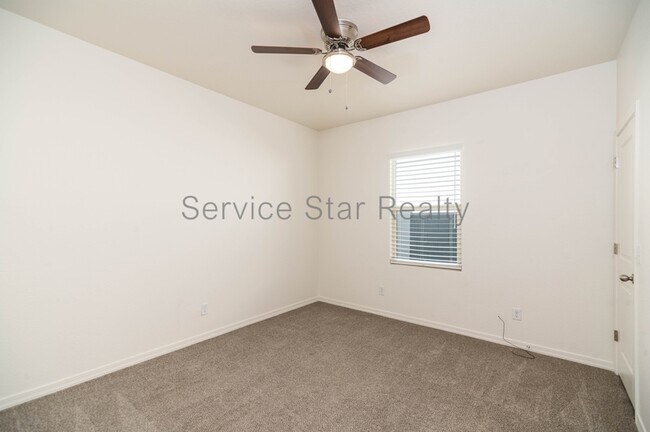Building Photo - 348 W Mammoth Cave Dr