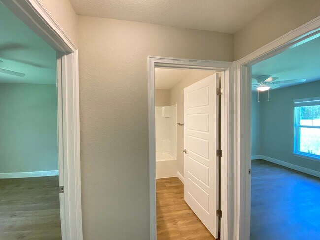 Building Photo - Beautiful home in Citrus Springs.