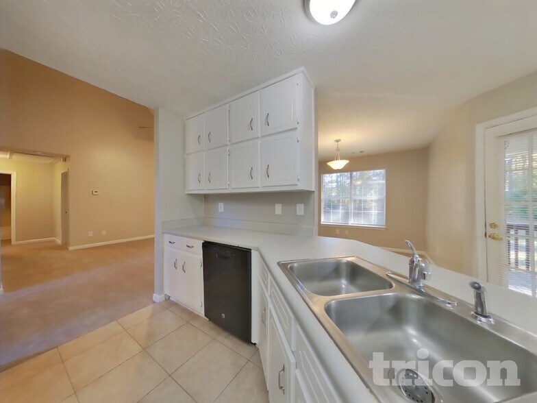 Building Photo - 538 Grove Pointe Ct