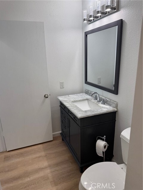 Building Photo - 3701 Country Club Dr