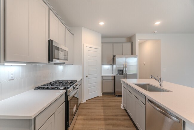 Building Photo - 8555 Blueberry Ash St