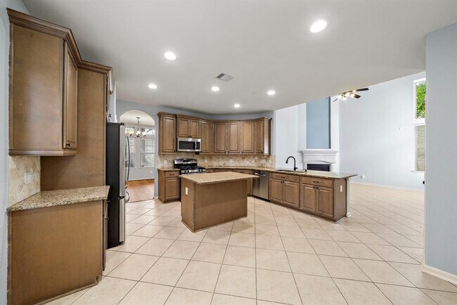 Building Photo - 119 Red Eagle Ct